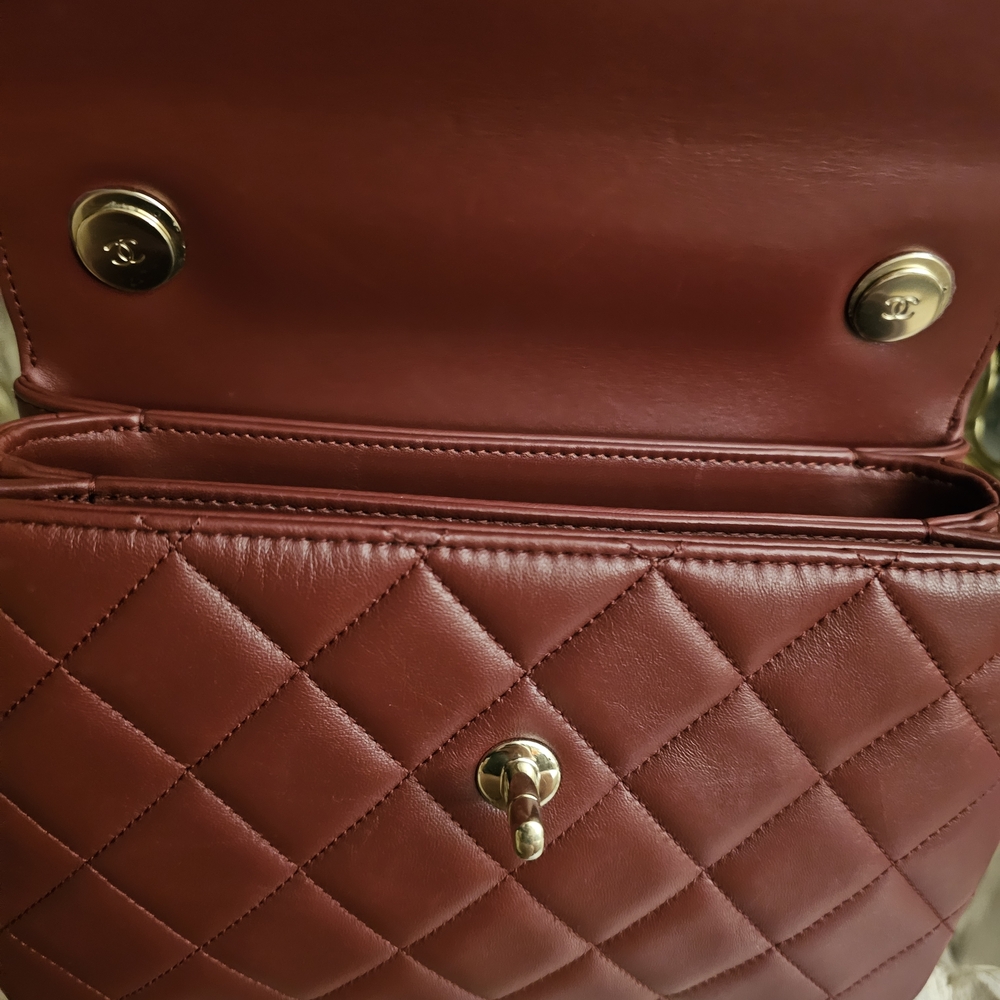 CHANEL Burgundy Quilted Shoulder Bag - Picture 15 of 16